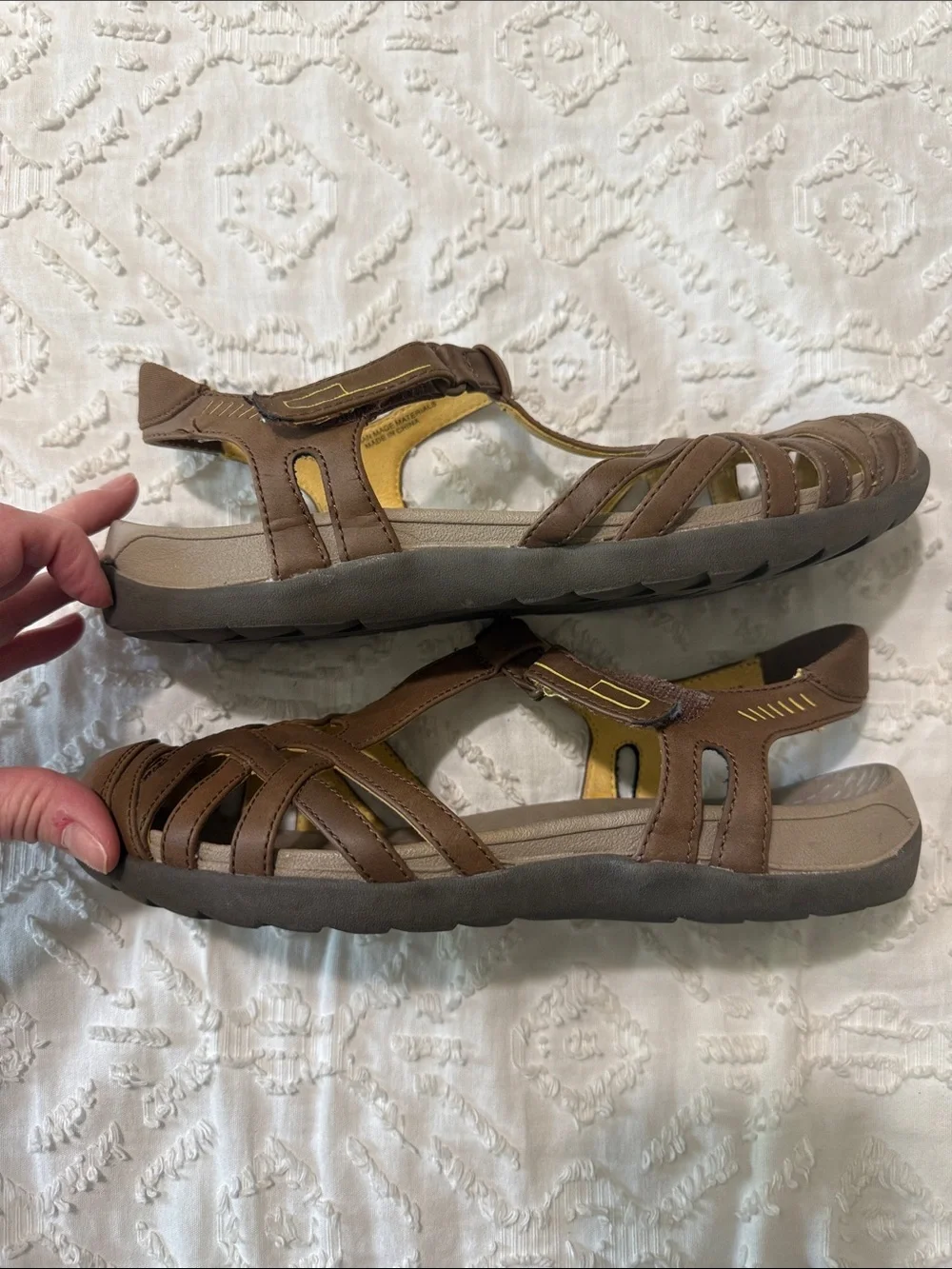 Baretraps Women’s Strappy Slingback Close-Toe Brown Sandals Size 7.5 - Picture 4 of 5
